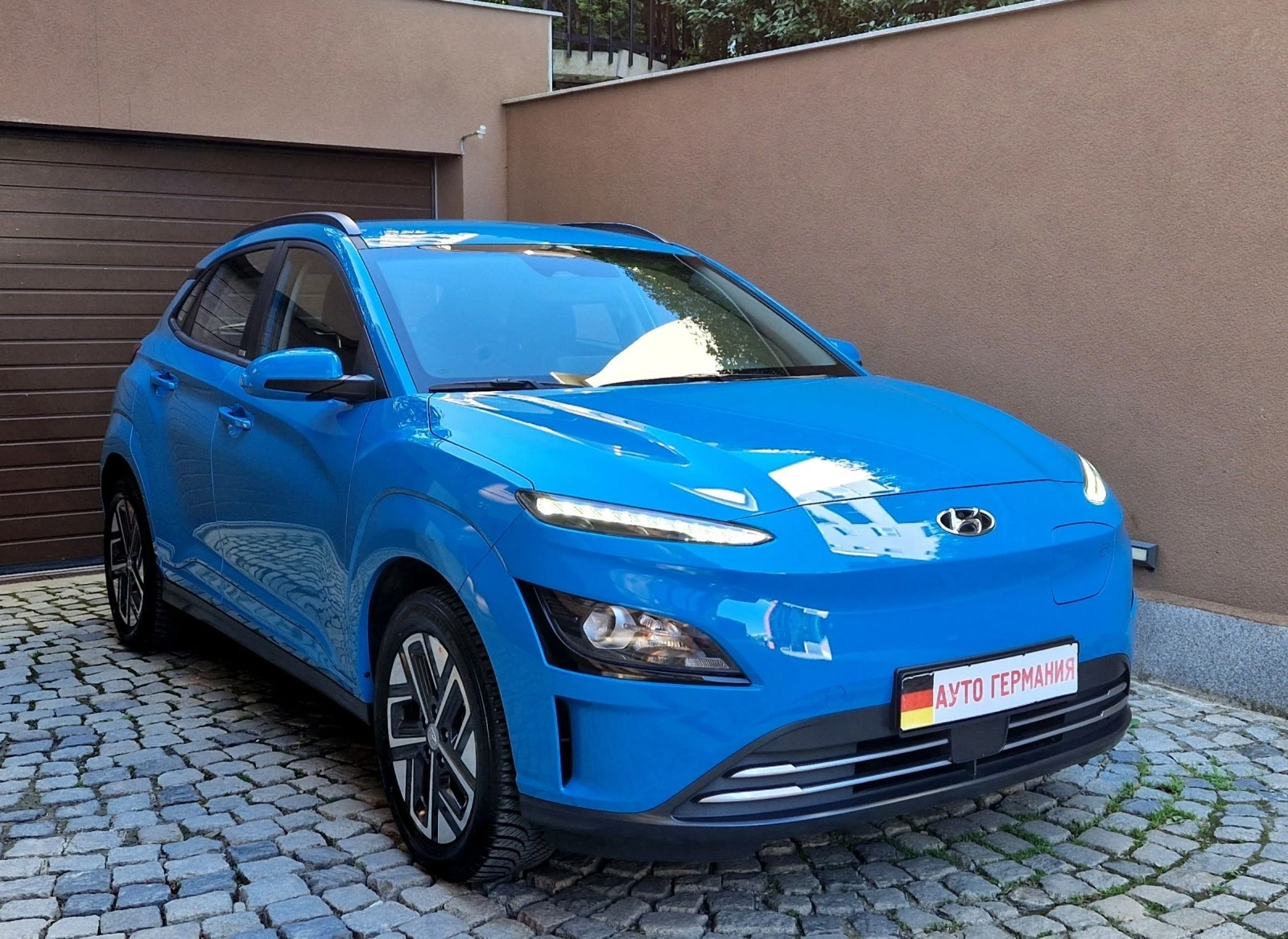 Hyundai Kona 14000 км/Гаранция заверена в България - [1] 