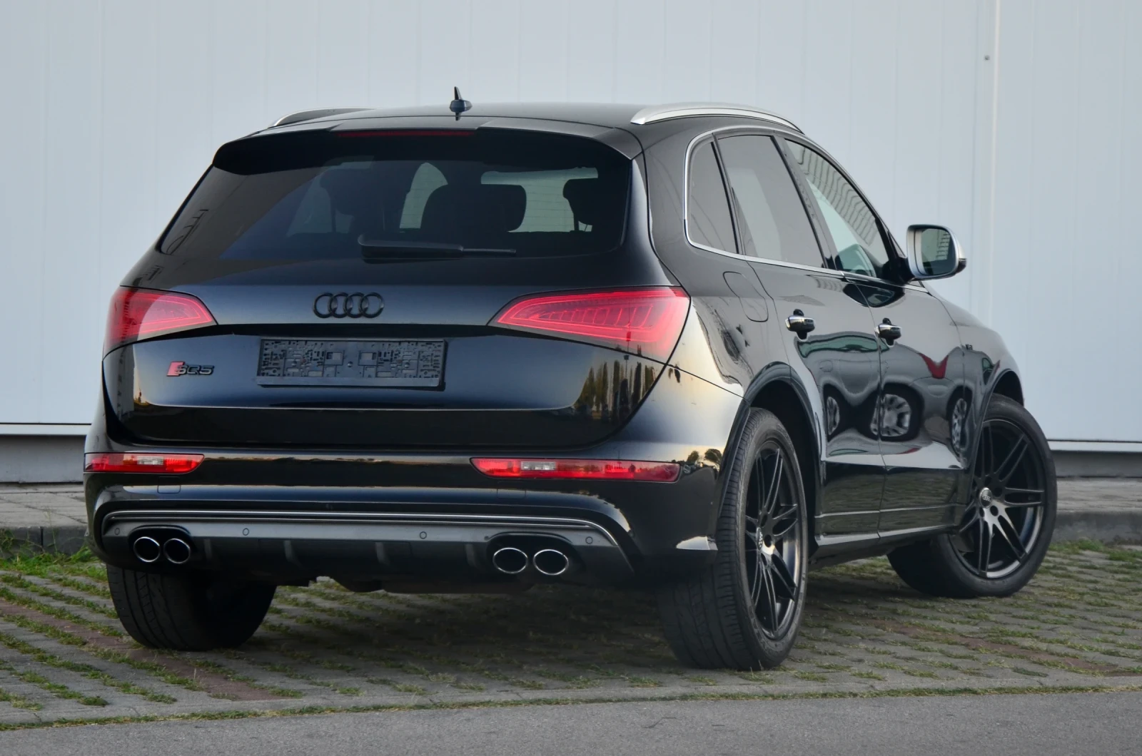 Audi SQ5 Competition-326к.с-8ZF-S-line-quattro - изображение 4