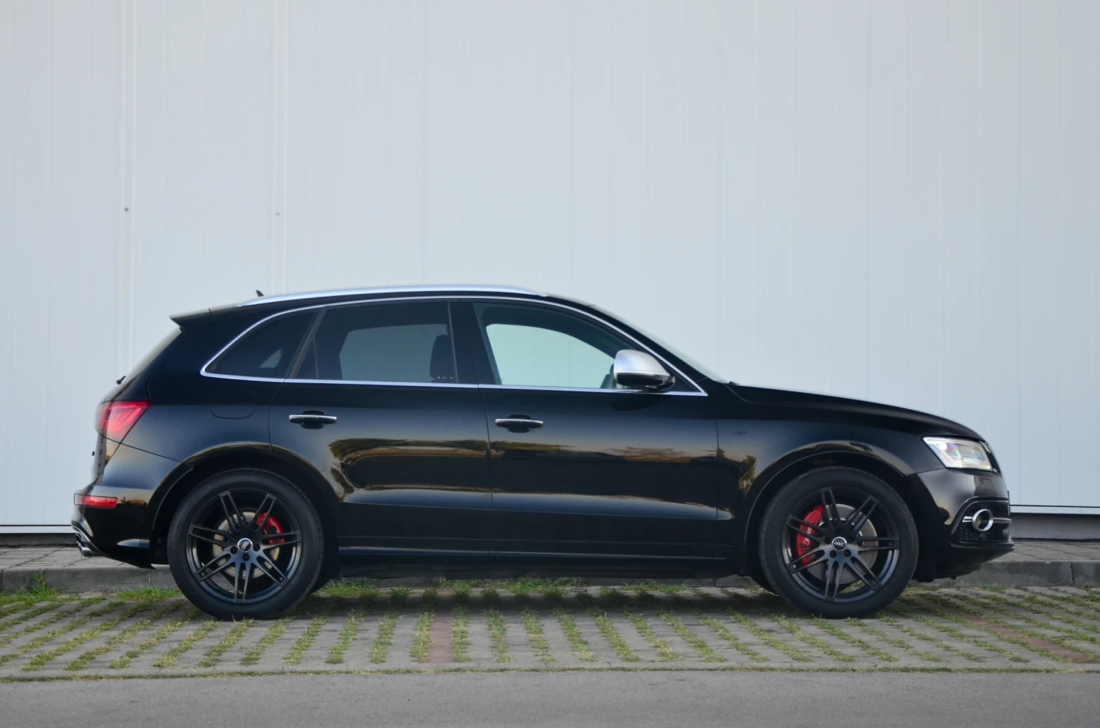 Audi SQ5 Competition-326к.с-8ZF-S-line-quattro - изображение 8