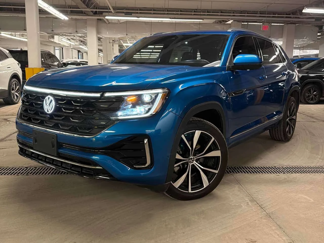 VW Atlas Execline  CARFAX | Mobile.bg � ����������� 1