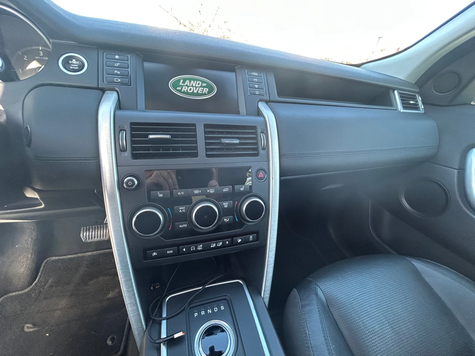 Land Rover Discovery Sport HSE, снимка 10 - Автомобили и джипове - 53772516