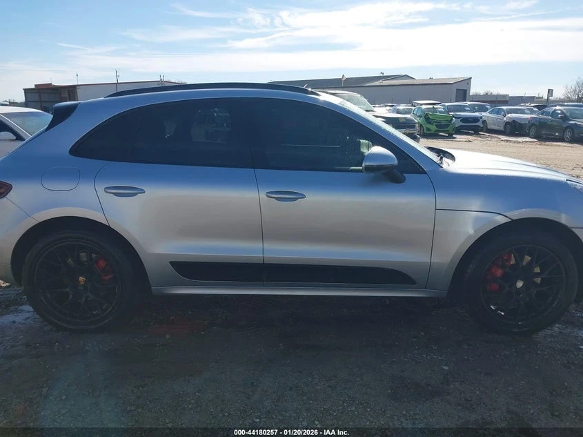 Porsche Macan GTS | ЦЕНА ДО БЪЛГАРИЯ | ДВА КЛЮЧА | , снимка 12 - Автомобили и джипове - 53858685