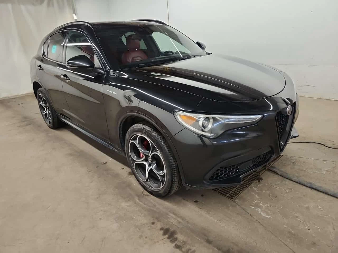 Alfa Romeo Stelvio * VELOCE * CARFAX * ЦЕНА ДО БГ, снимка 2 - Автомобили и джипове - 53954519