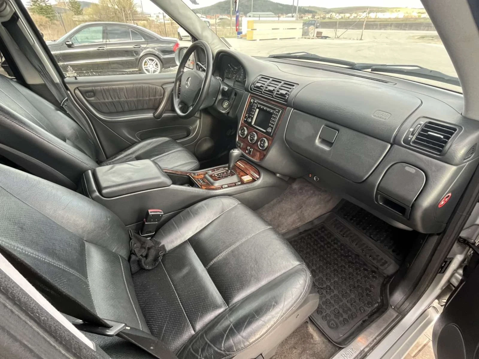 Mercedes-Benz ML 270, снимка 7 - Автомобили и джипове - 54389475