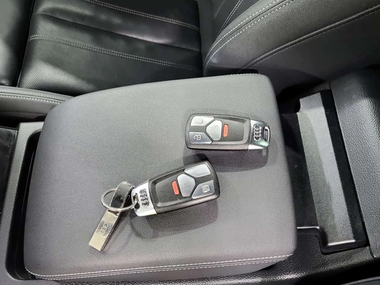 Audi Q5  PROGRESSIV| MEMORY| DISTRONIC| ОБДУХВАНЕ| 2 КЛЮЧА, снимка 17 - Автомобили и джипове - 54764322