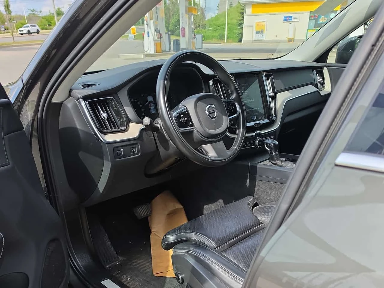 Volvo XC60 Inscription | CARFAX | БЕЗ ПЪРВОНАЧАЛНА ВНОСКА, снимка 8 - Автомобили и джипове - 55187201