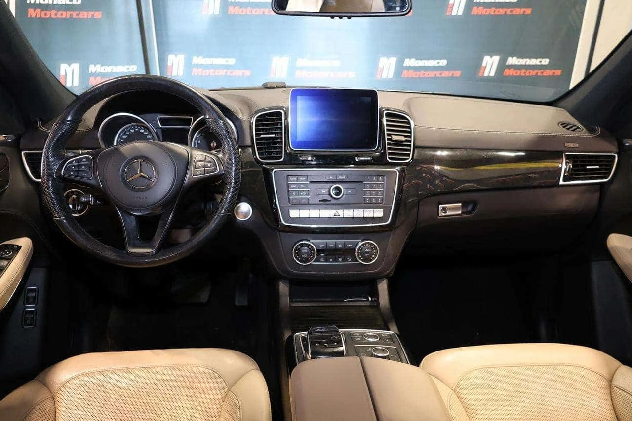Mercedes-Benz GLS 500 GLS550 4MATIC AMG PKG| MASSAGE| PANO| NAVI| CAMERA, снимка 11 - Автомобили и джипове - 55403270