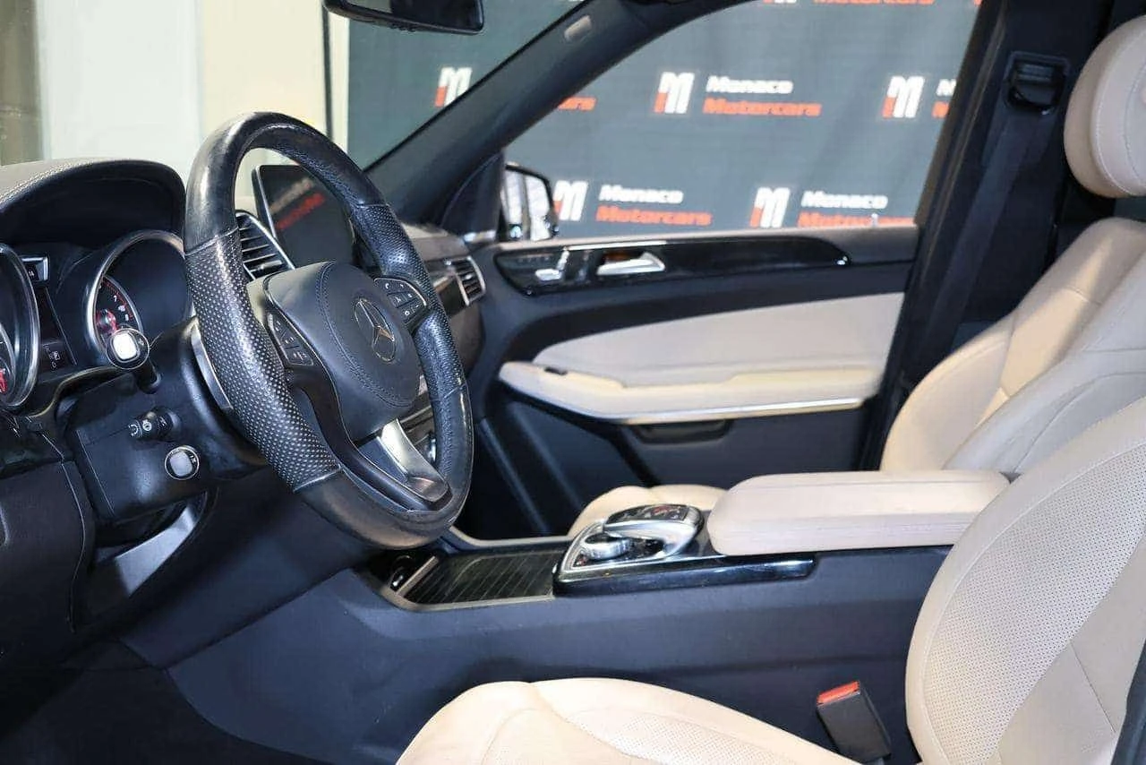 Mercedes-Benz GLS 500 GLS550 4MATIC AMG PKG| MASSAGE| PANO| NAVI| CAMERA, снимка 6 - Автомобили и джипове - 55403270
