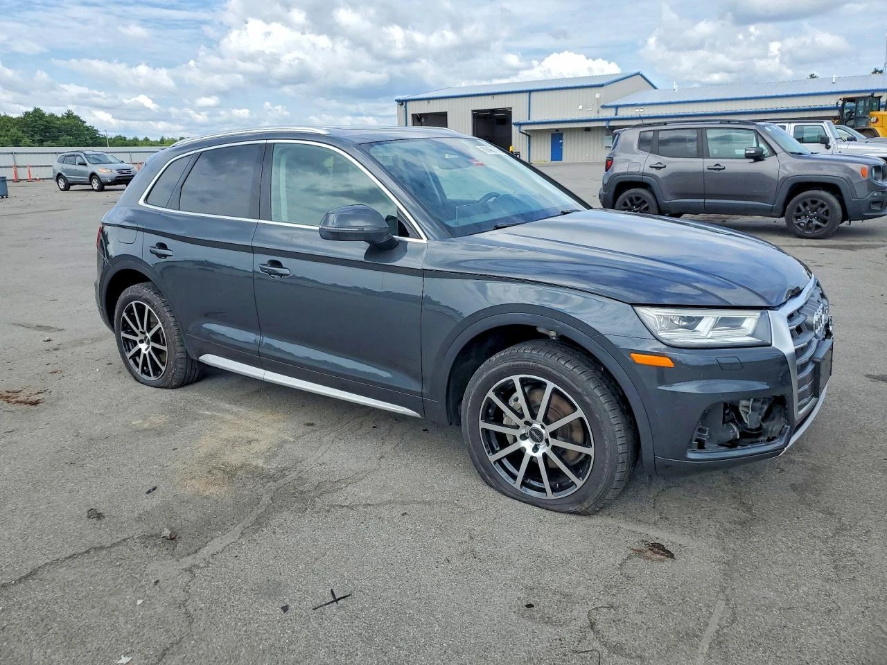 Audi Q5 2.0l Premium Plus, снимка 4 - Автомобили и джипове - 55802713