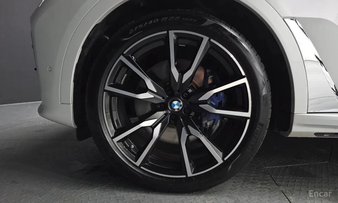 BMW X7 xDrive 40d M Sport 6STR * БЕЗ ПЪРВОНАЧАЛНА ВНОСКА, снимка 5 - Автомобили и джипове - 56030153