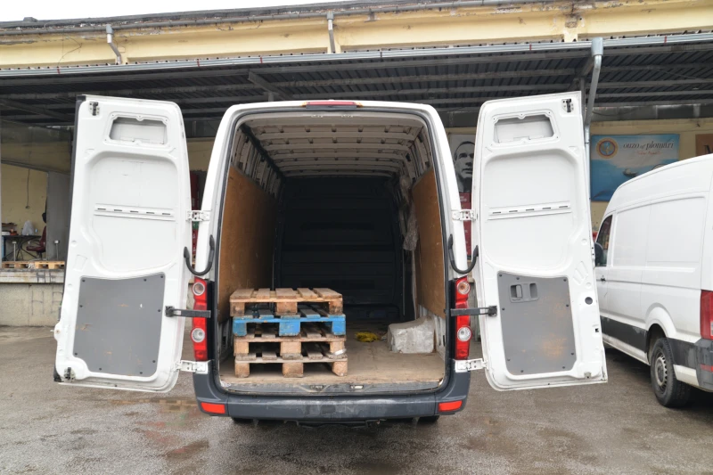 VW Crafter, снимка 7 - Бусове и автобуси - 49544803