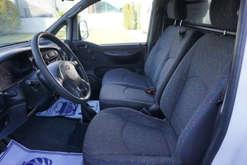 Hyundai H1 2.5TDI, снимка 9 - Бусове и автобуси - 52157700