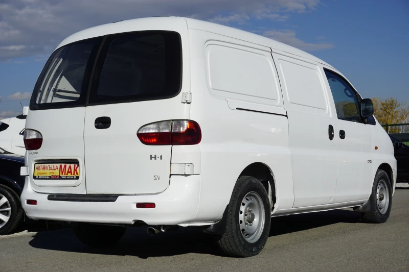 Hyundai H1 2.5TDI, снимка 7 - Бусове и автобуси - 52157700
