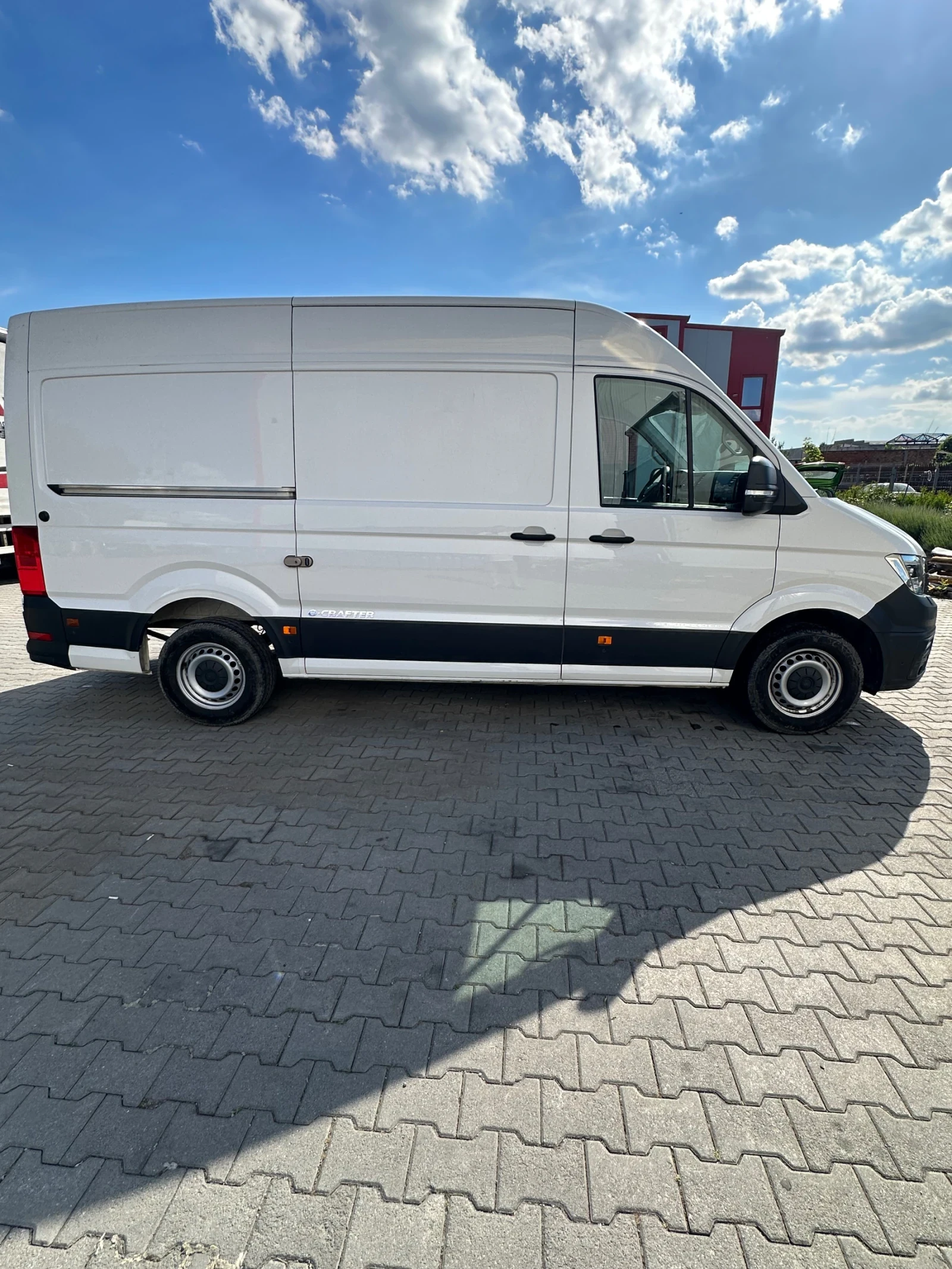 VW Crafter, снимка 3 - Бусове и автобуси - 54960791