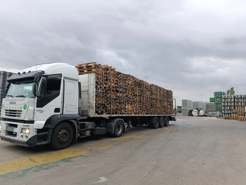 Iveco Stralis, снимка 2 - Камиони - 52952166