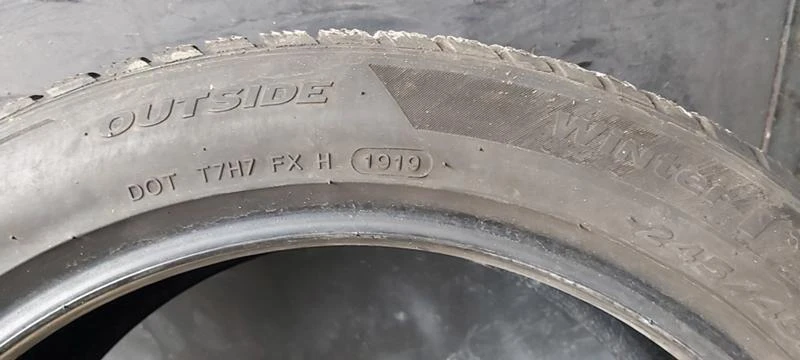 Гуми Зимни 275/40R19, снимка 10 - Гуми и джанти - 34706688