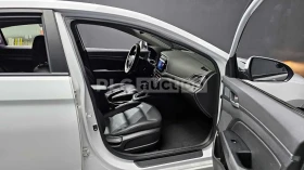Hyundai Elantra, снимка 11