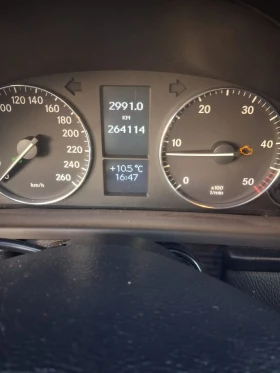 Mercedes-Benz C 220, снимка 9