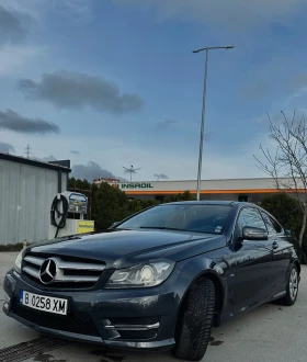 Mercedes-Benz C 180 AMG pack/Адаптивни фарове/harman kardon, снимка 2