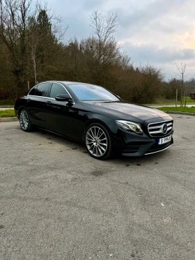 Mercedes-Benz E 220 * 4 Matic* Full* AMG Line* 