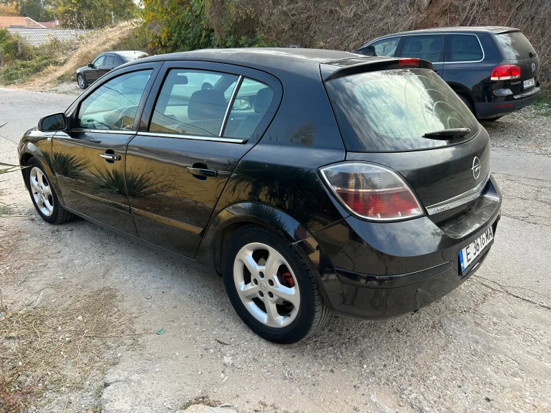 Opel Astra 1.7CDTI, снимка 12 - Автомобили и джипове - 47827208