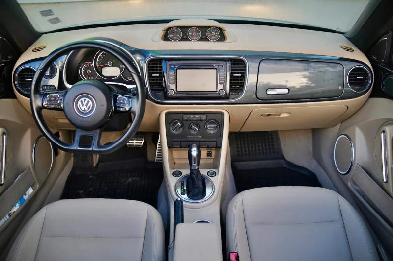 VW New beetle Cabrio* R-Line* Turbo* Automatic, снимка 11 - Автомобили и джипове - 52645748