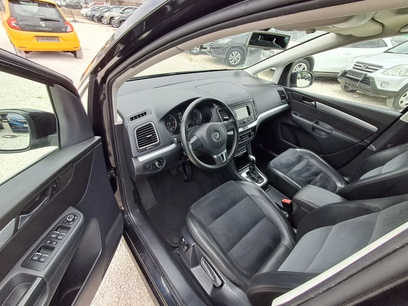 VW Sharan 2.0TDI 170к.с DSG, HIGH LINE, 7 места, Като нов, снимка 10 - Автомобили и джипове - 51751016