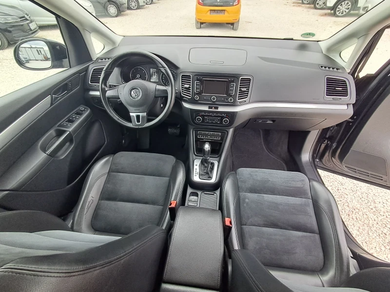 VW Sharan 2.0TDI 170к.с DSG, HIGH LINE, 7 места, Като нов, снимка 13 - Автомобили и джипове - 51751016