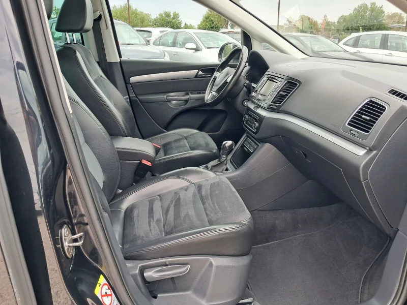VW Sharan 2.0TDI 170к.с DSG, HIGH LINE, 7 места, Като нов, снимка 11 - Автомобили и джипове - 51751016