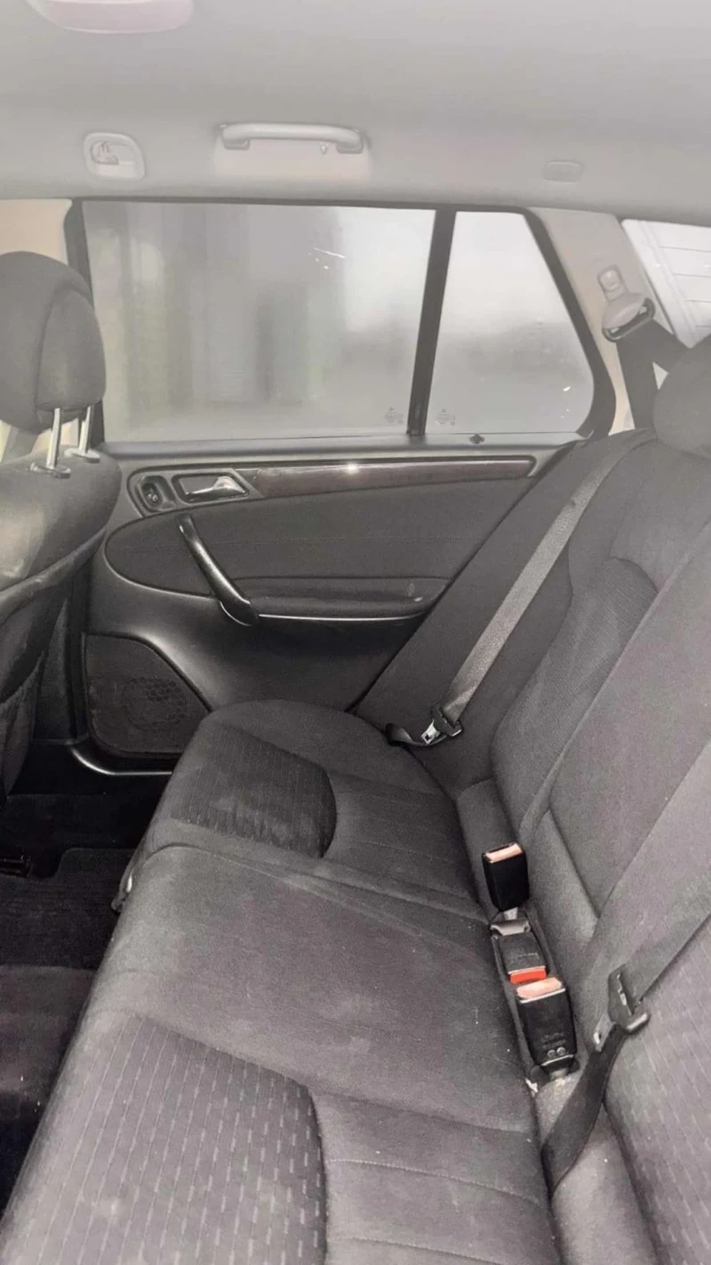 Mercedes-Benz C 220, снимка 5 - Автомобили и джипове - 53243900