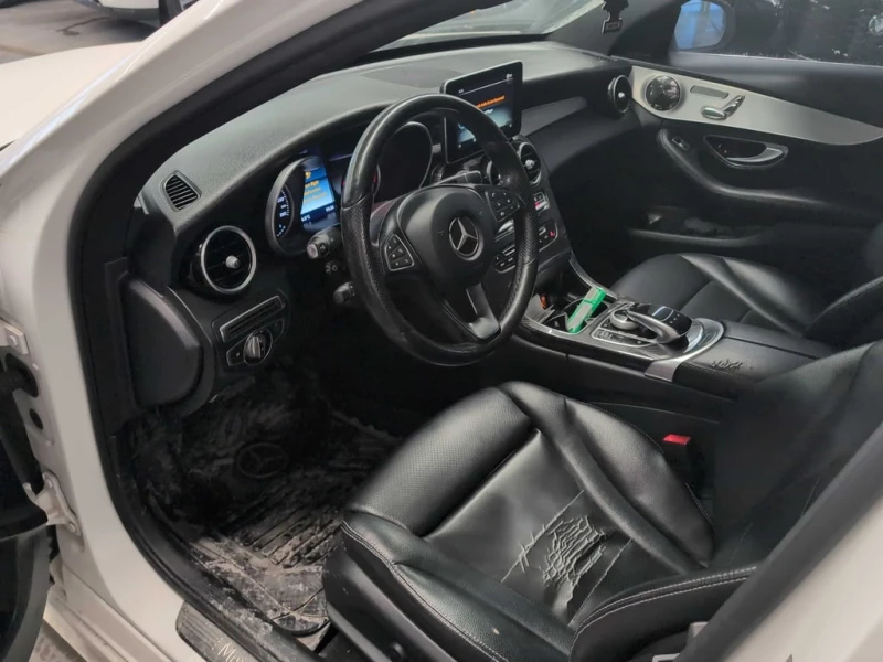 Mercedes-Benz C 300 4MATIC * AMG PACK* КАРБОН* 360 КАМЕРА* ПОДГРЕВ* , снимка 7 - Автомобили и джипове - 53381084