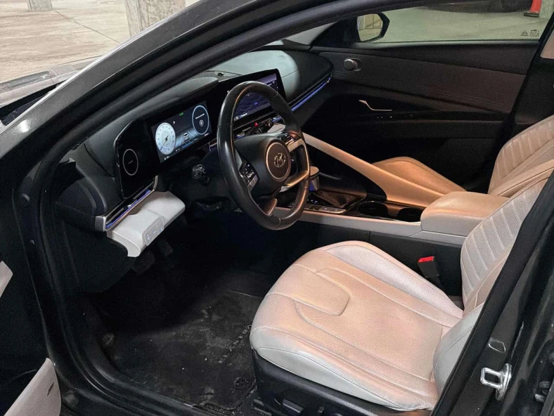 Hyundai Elantra * Ultimate Tech * CARFAX * БЕЗ ПЪРВОНАЧАЛНА ВНОСКА, снимка 5 - Автомобили и джипове - 53564331