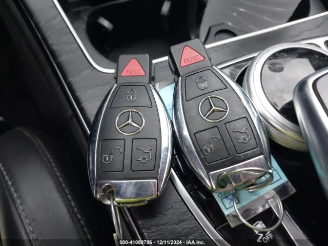 Mercedes-Benz C 63 AMG S * BURMAISTER* Панорама - изображение 10