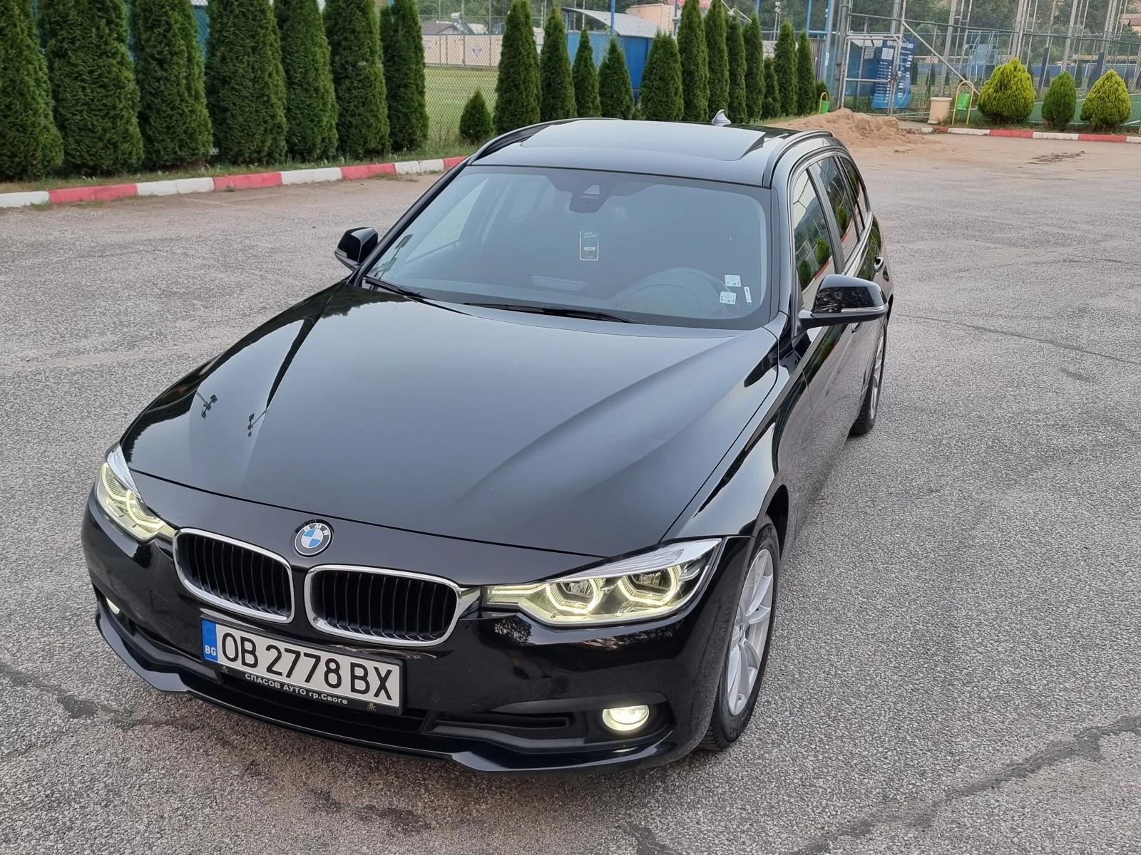 BMW 318 2.0 Face/Panorama/Navig/Led - изображение 2