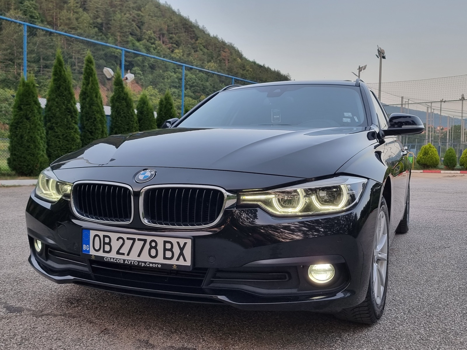 BMW 320 2.0 Face/Panorama/Navig/Led - изображение 1