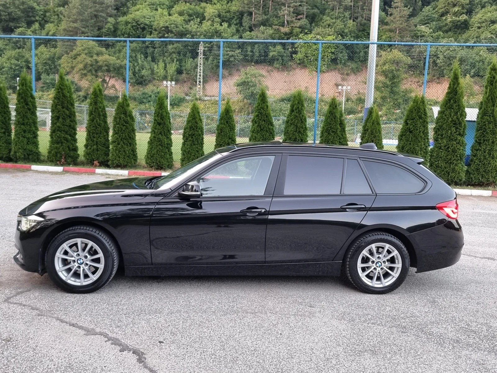 BMW 318 2.0 Face/Panorama/Navig/Led - изображение 3