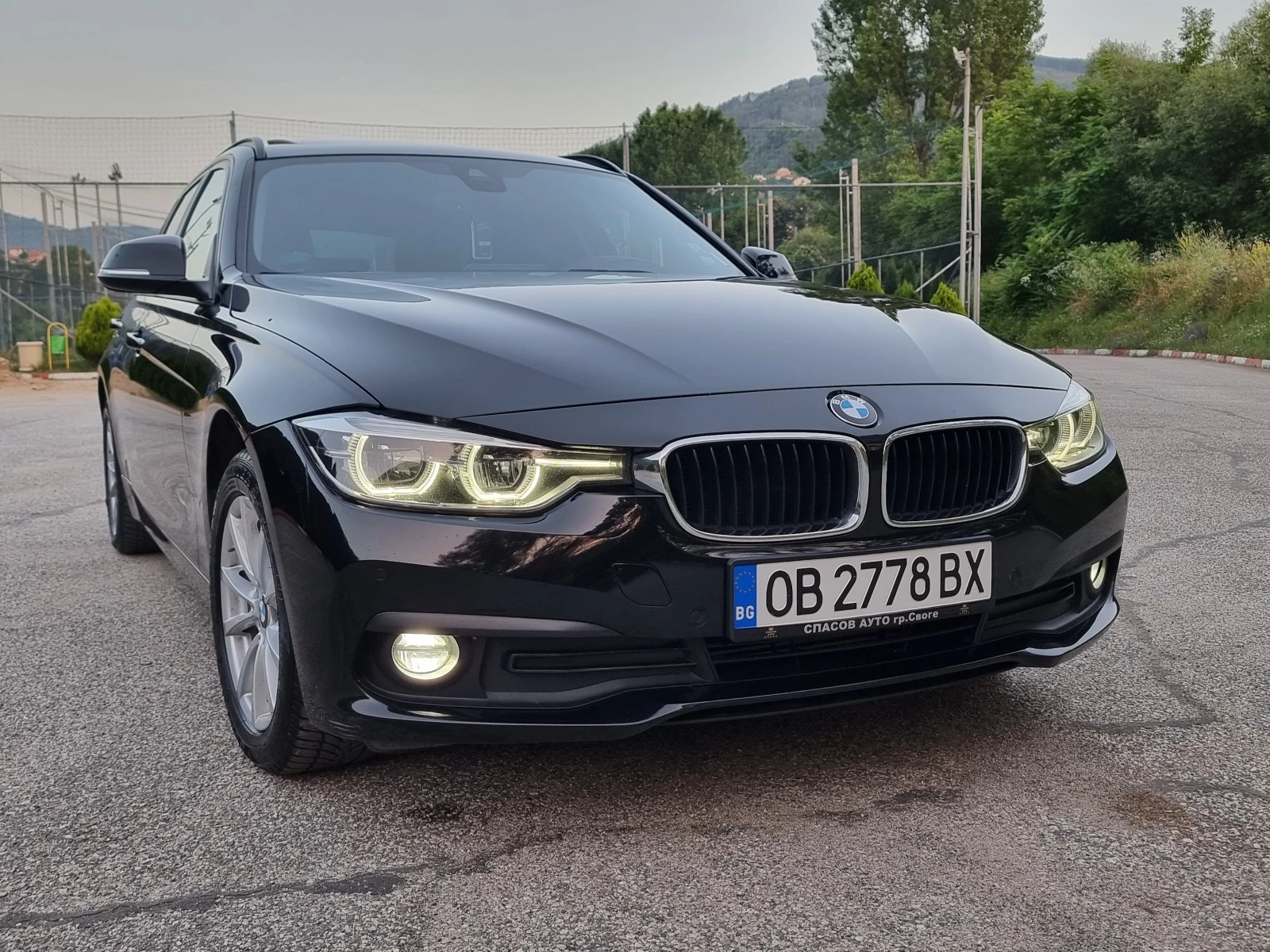 BMW 318 2.0 Face/Panorama/Navig/Led - изображение 7