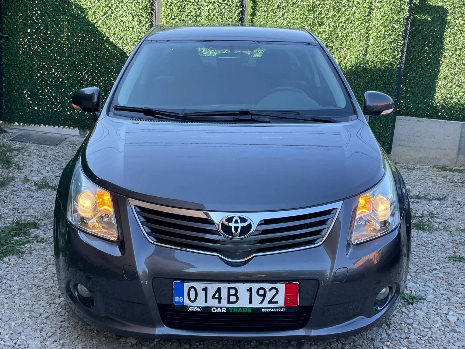 Toyota Avensis 1.8i/Автомат/Камера/Navi/180.000км/Като нова - изображение 2