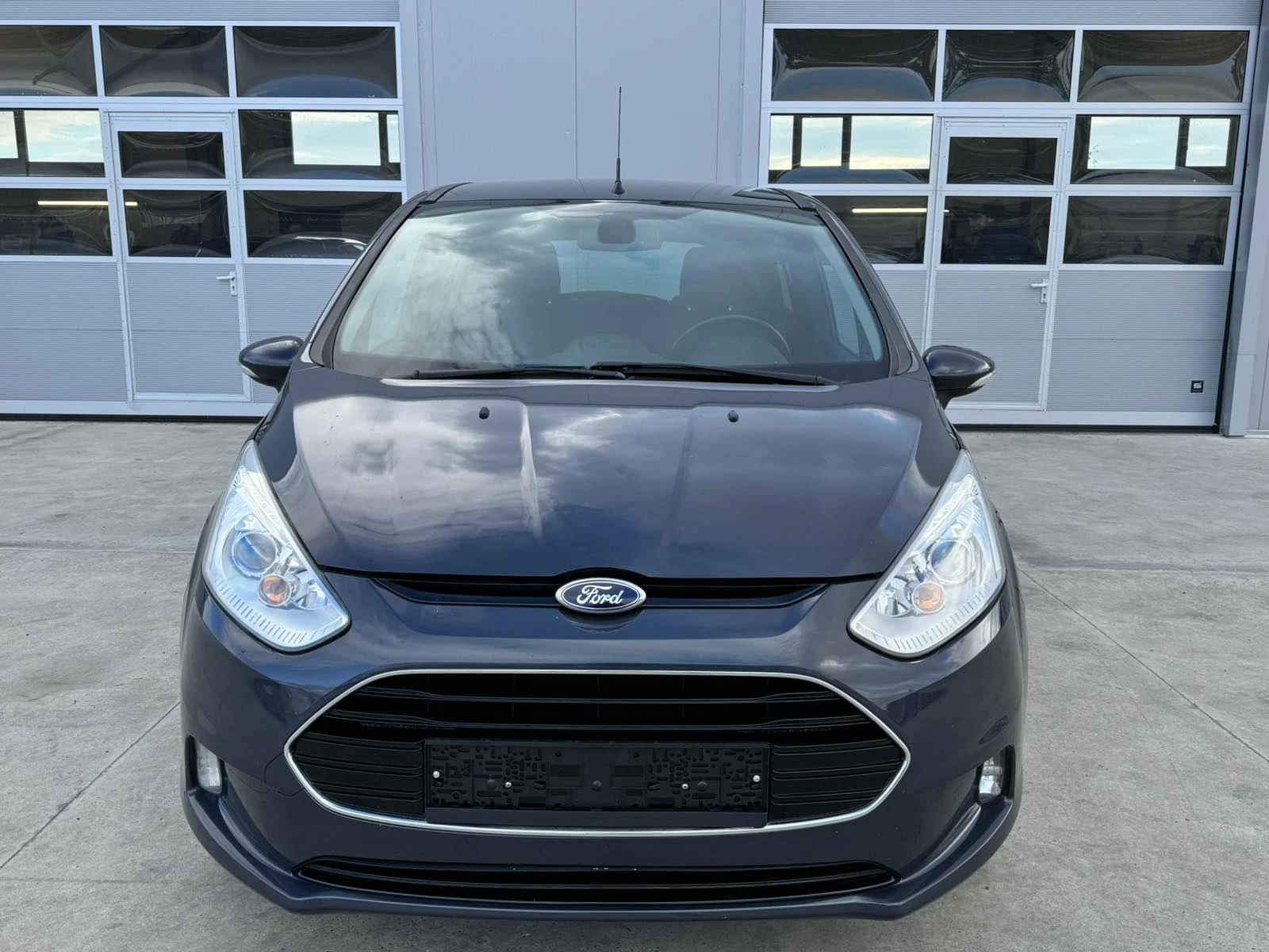 Ford B-Max 1.4i-90кс* ФАБРИЧНА ГАЗ* NAVI* KEYLESS* LED - изображение 8