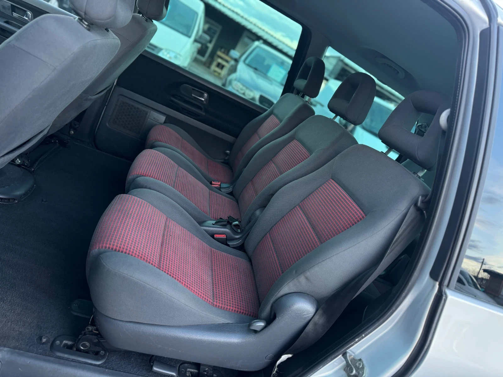 VW Sharan 2.0i 116кс 6с FaceLift 7-МЕСТА КЛИМАТРОНИК  | Mobile.bg — изображение 12