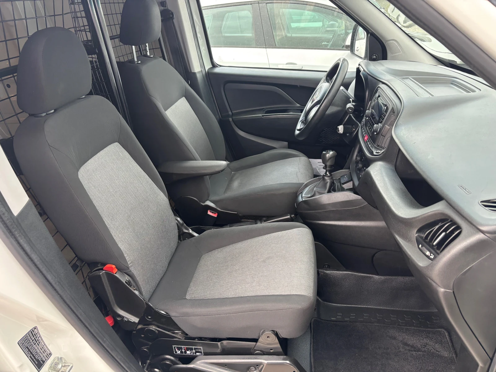 Fiat Doblo 1.6-101кс, AC - изображение 9