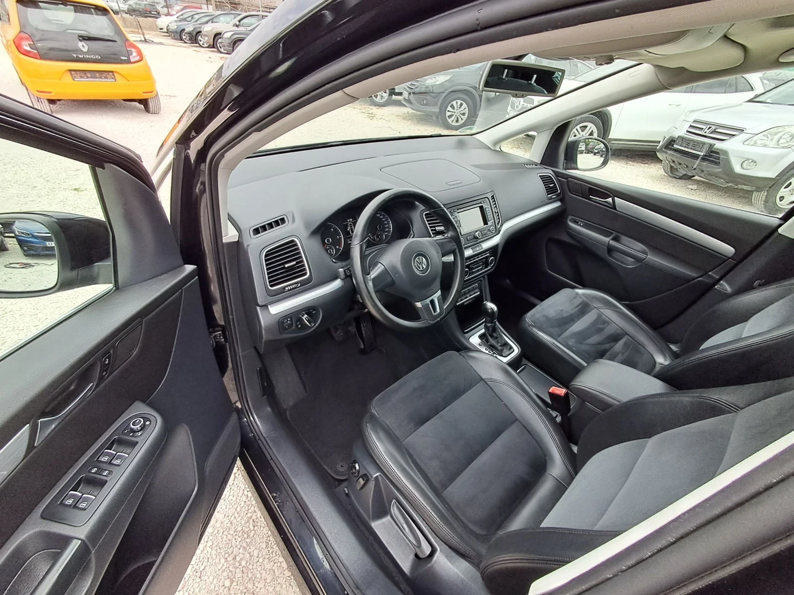 VW Passat 2.0TDI 170к.с DSG, HIGH LINE, 7 места, Като нов - изображение 10