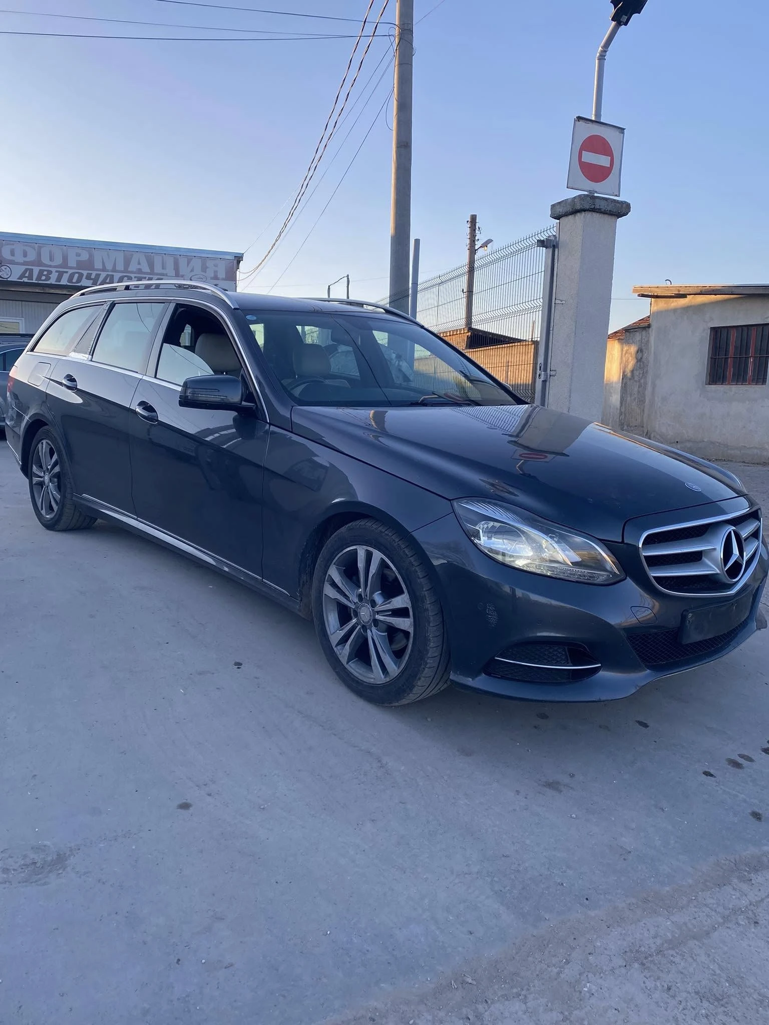 Mercedes-Benz E 220  - изображение 2