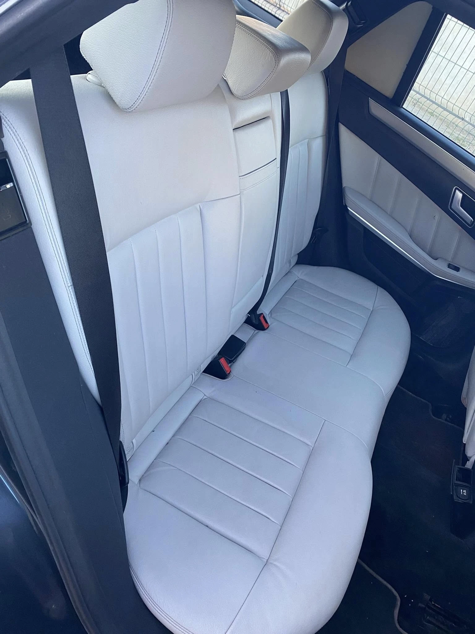 Mercedes-Benz E 220  - изображение 9