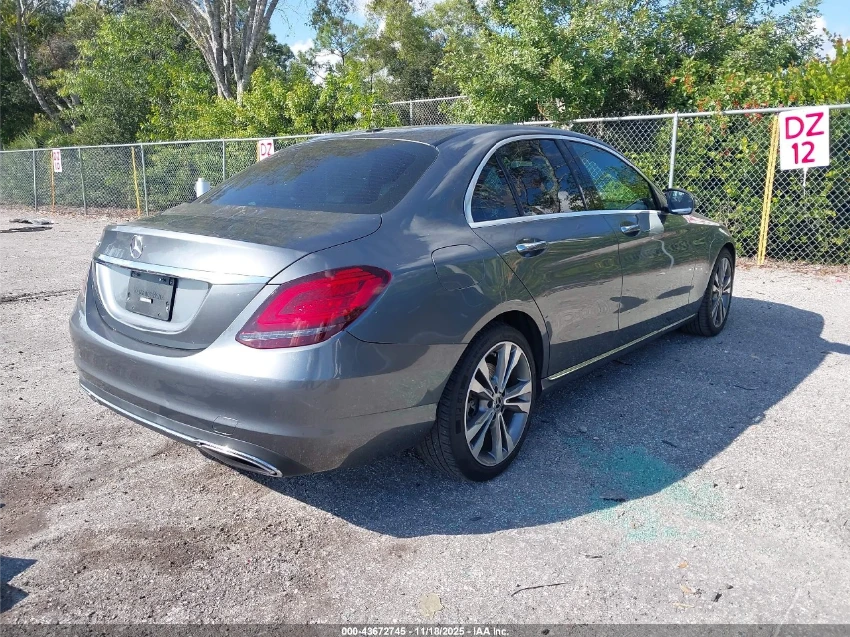 Mercedes-Benz C 300 ПОДГРЕВ* М.ТОЧКА.* КАМЕРА* ПАНО - изображение 5