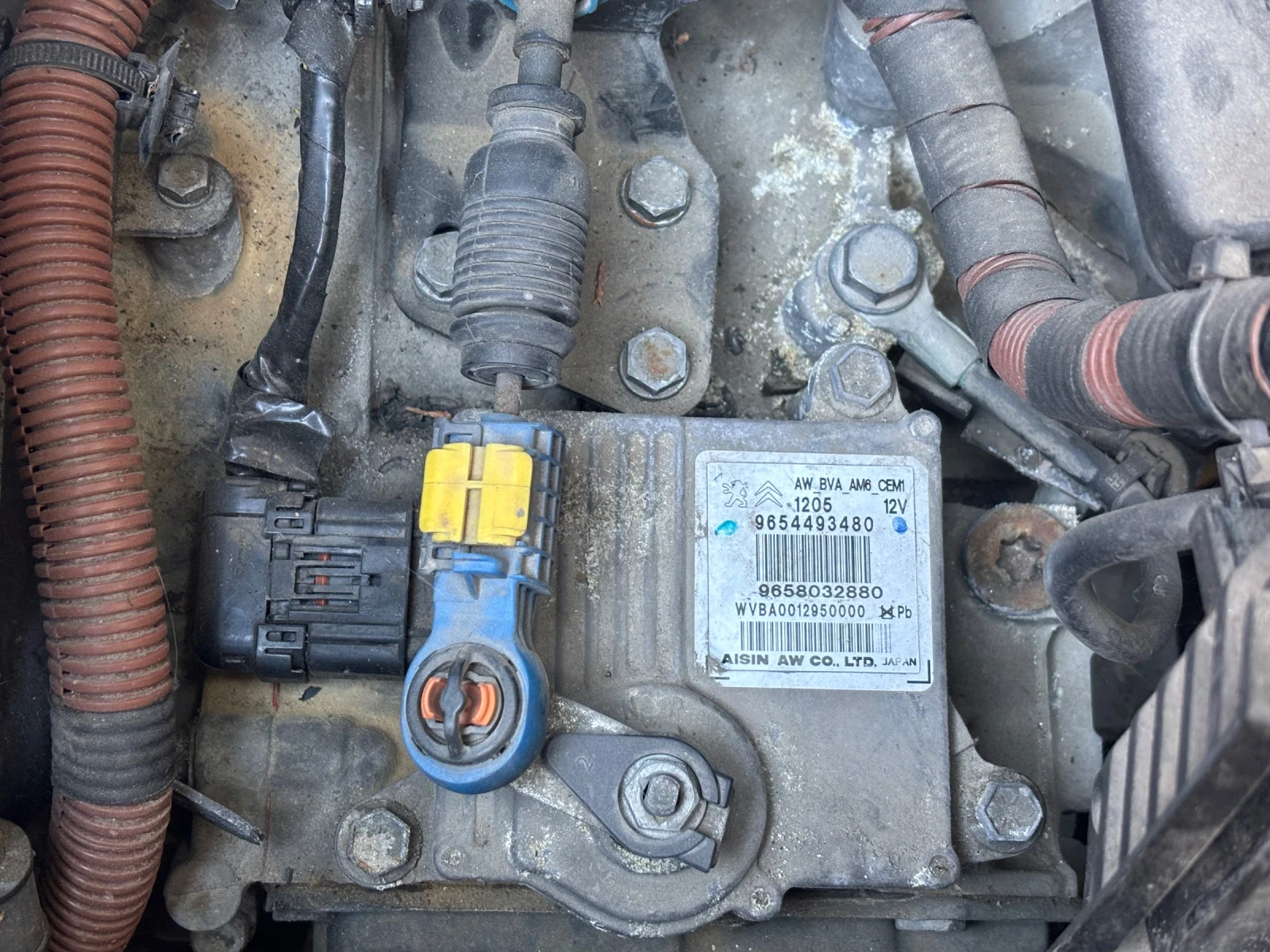 Peugeot 407 3.0 бензин 6-степенен AISIN, снимка 9 - Автомобили и джипове - 53818185