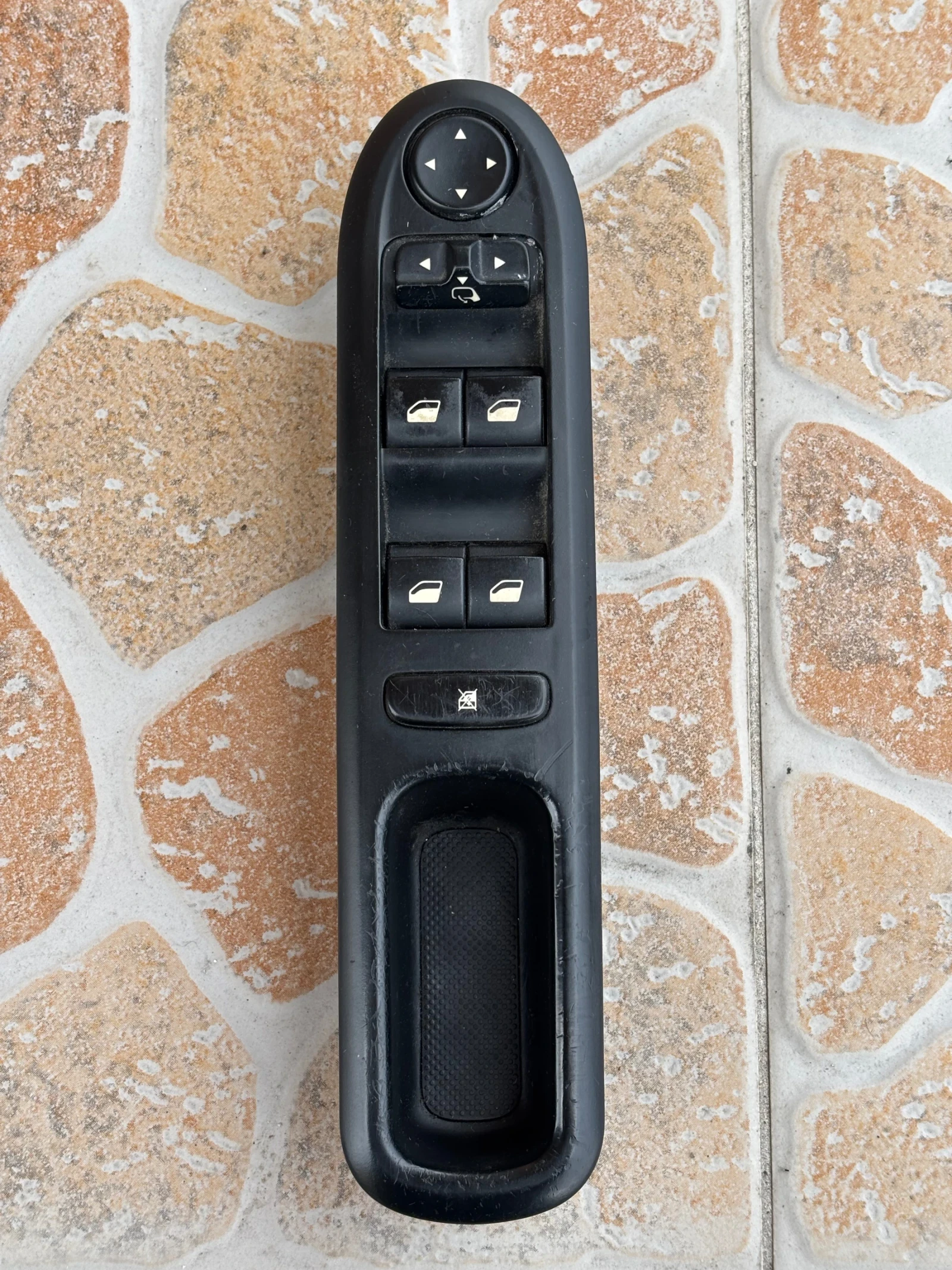 Peugeot 407 3.0 бензин 6-степенен AISIN, снимка 14 - Автомобили и джипове - 53818185