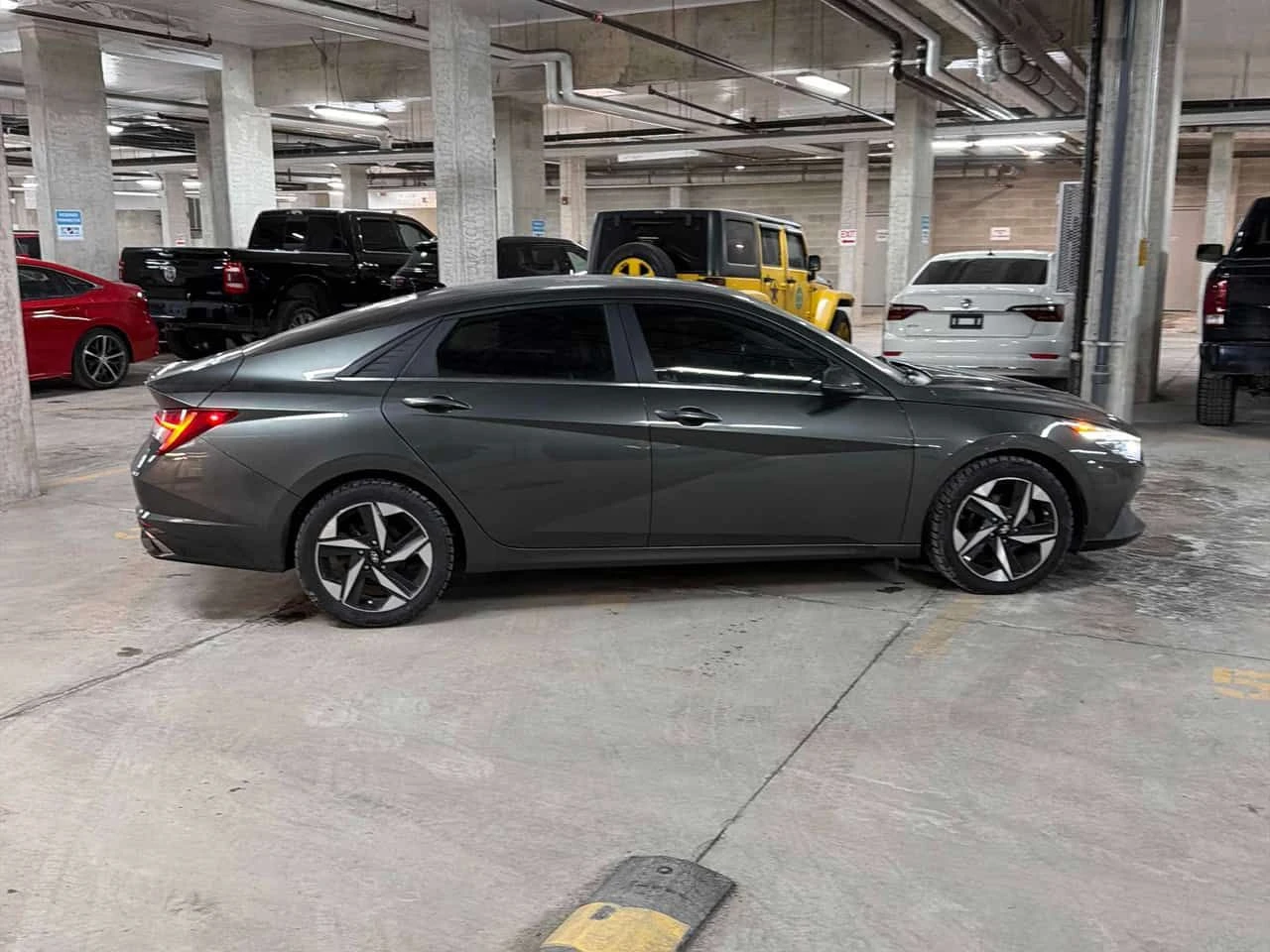 Hyundai Elantra * Ultimate Tech * CARFAX * БЕЗ ПЪРВОНАЧАЛНА ВНОСКА - изображение 3