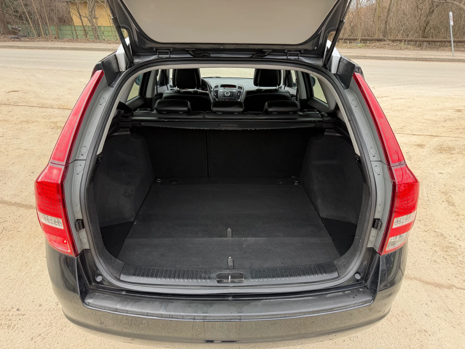 Kia Ceed 1.6 LUKS | Mobile.bg � ����������� 10