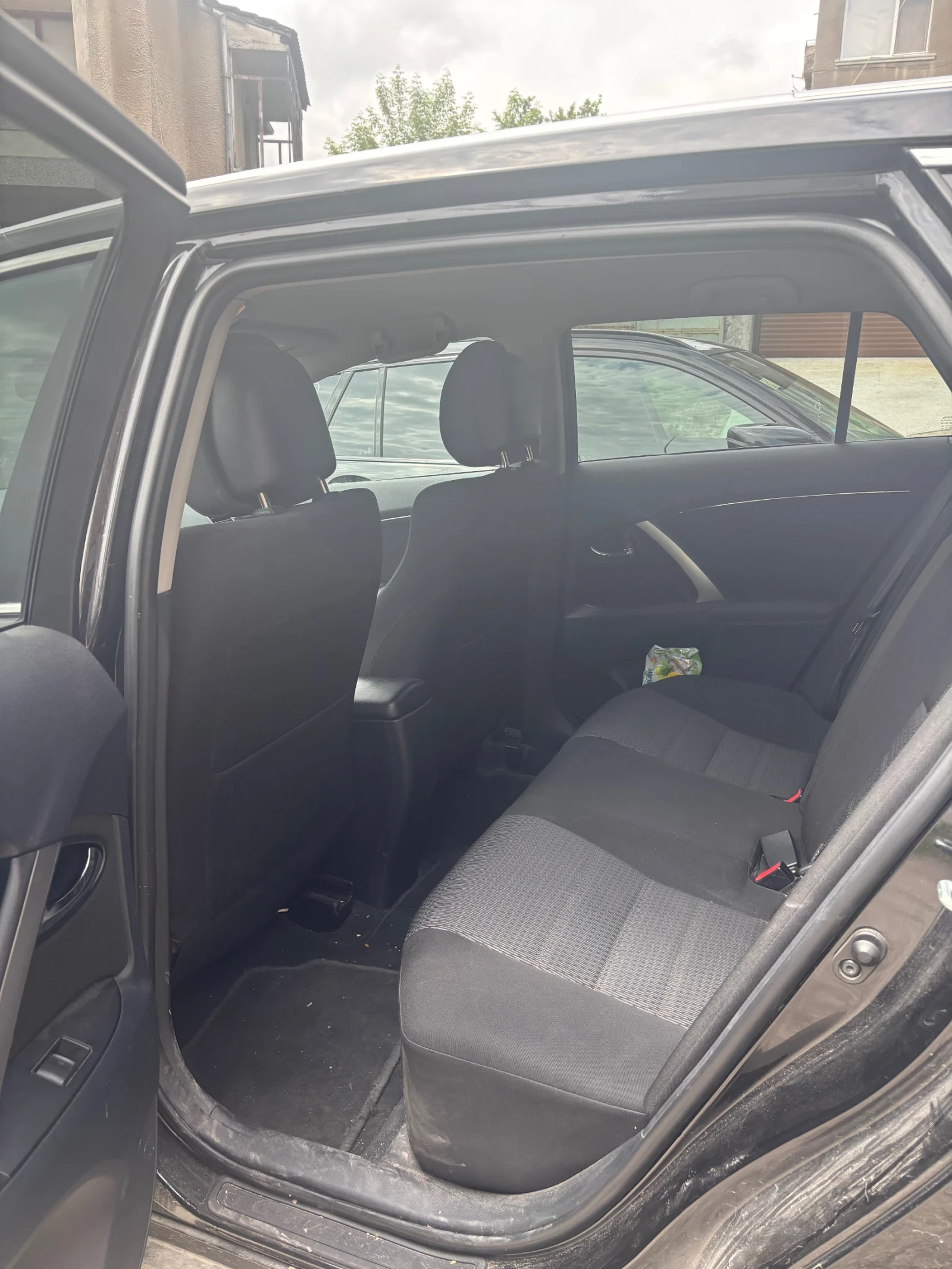 Toyota Avensis, снимка 7 - Автомобили и джипове - 54379433